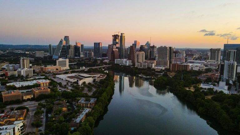 Best Neighborhoods in Austin for Families: How to Compare Schools, Commute, Safety, and Fit
