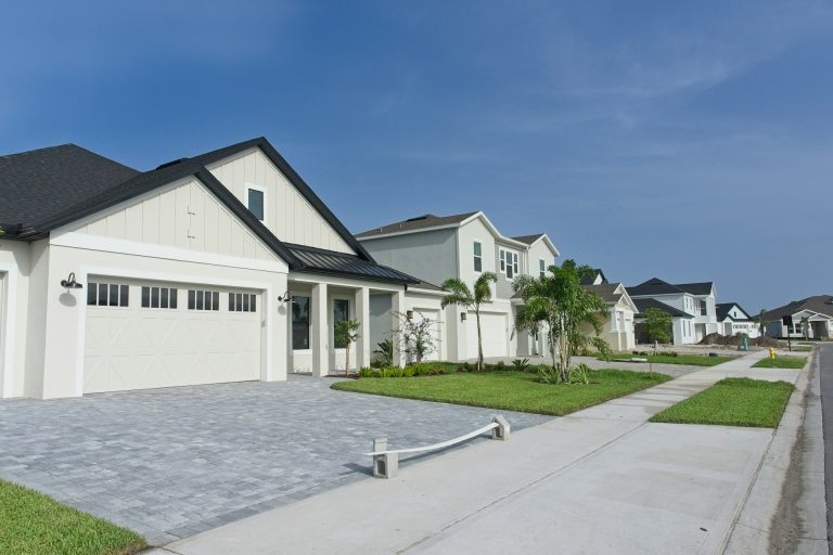 Which are the best neighborhoods in Houston for families near downtown?
