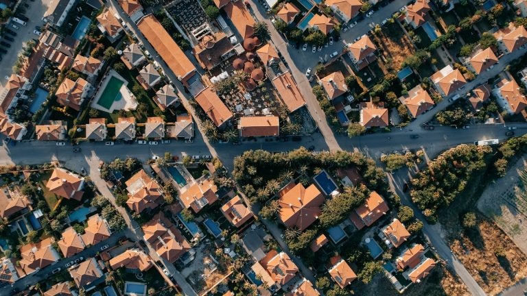 How To Use A Neighborhood Comparison Tool To Choose Where To Live