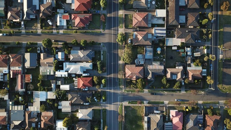 Neighborhoods App: How to Choose the Right One for Your Move